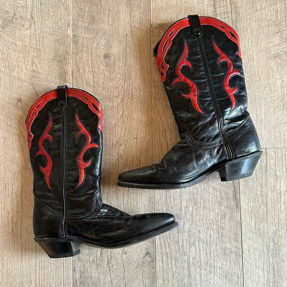 Vintage Dingo Black and Red Boots